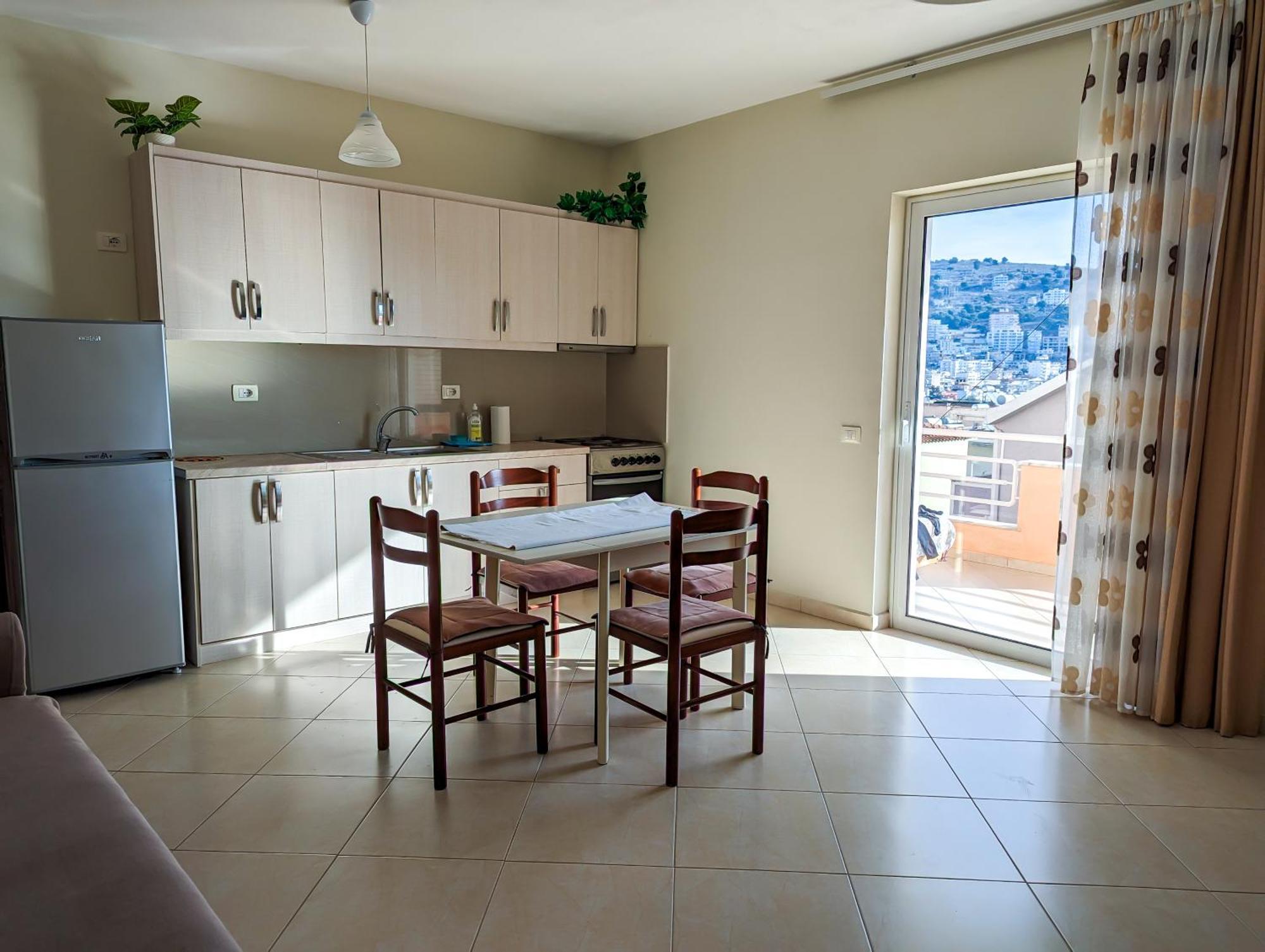 Sarah'S Apartments - 5 Min Walk To Beaches & Boulevard - Big Balcony! Саранда Экстерьер фото