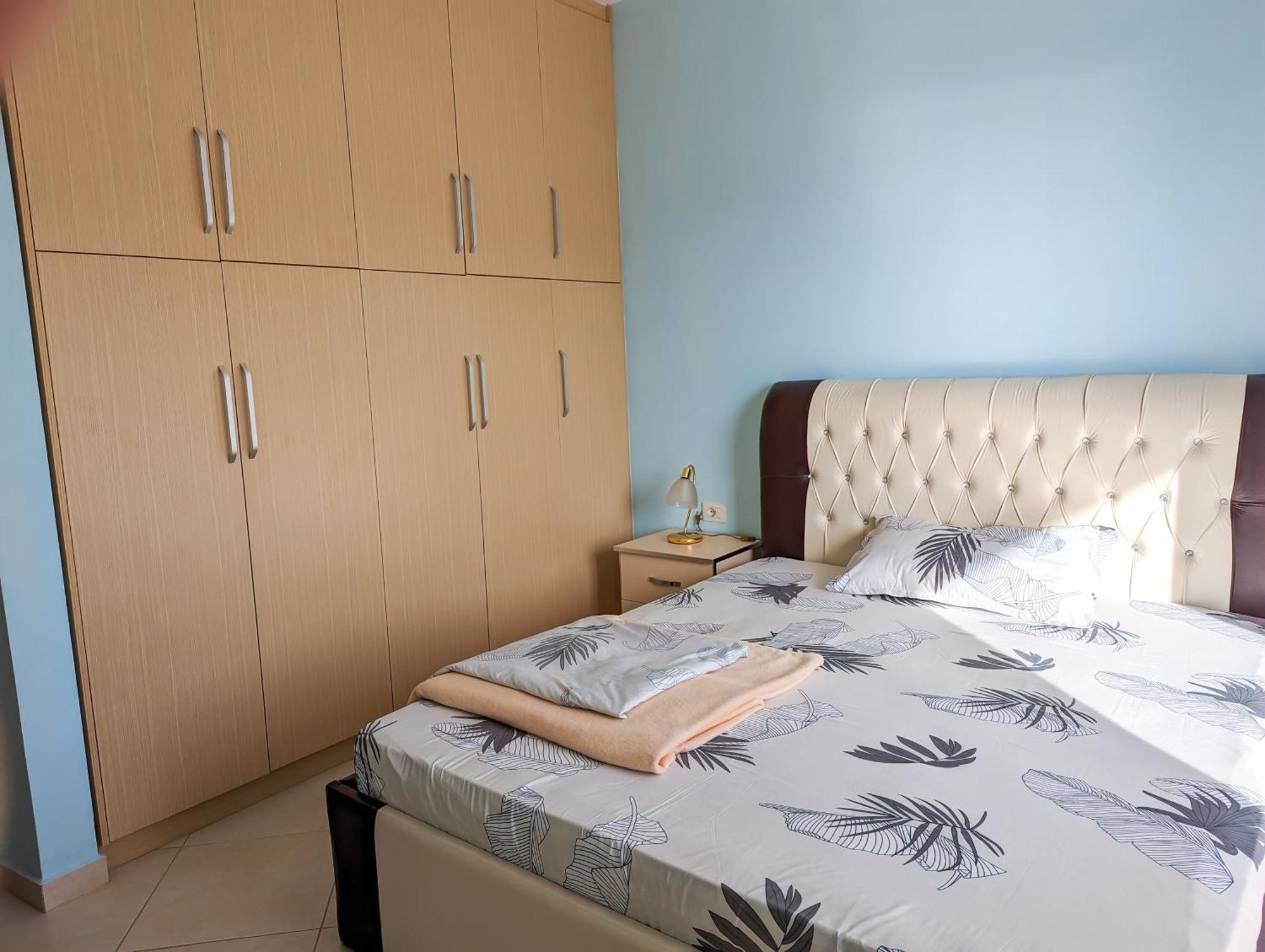 Sarah'S Apartments - 5 Min Walk To Beaches & Boulevard - Big Balcony! Саранда Экстерьер фото