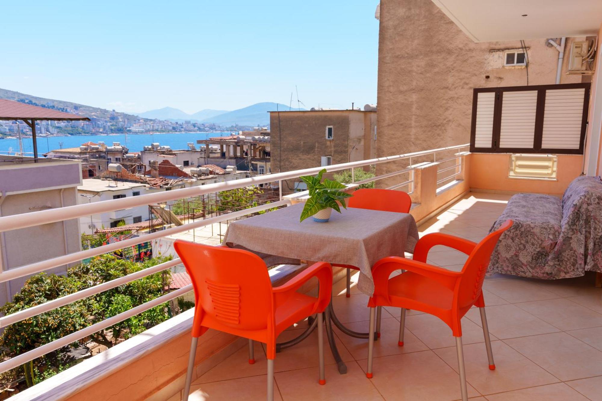 Sarah'S Apartments - 5 Min Walk To Beaches & Boulevard - Big Balcony! Саранда Экстерьер фото